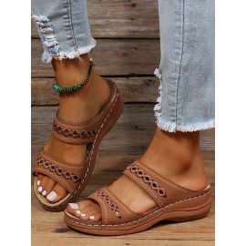 Retro Style Hollow Out Circular Embroidery Foot Casual Slippers