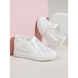 Flower Embroidery Detail Hidden Heeled Shoes