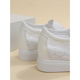 Flower Embroidery Detail Hidden Heeled Shoes