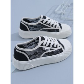 Airy Floral Lace Resort Flats